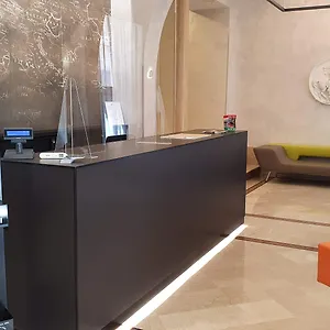 Varese 3*, Рим Италия